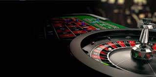 Aplikasi mobile bet88 slot menampilkan permainan slot dan antarmuka live casino